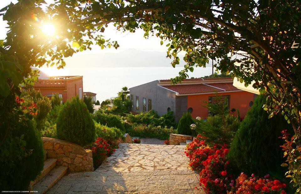 Thalassa Hotel & Spa Paleros Dış mekan fotoğraf